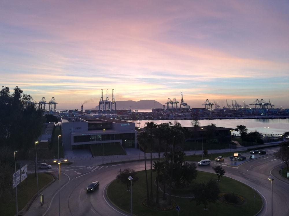 Suittes Hotel Algeciras Exterior photo